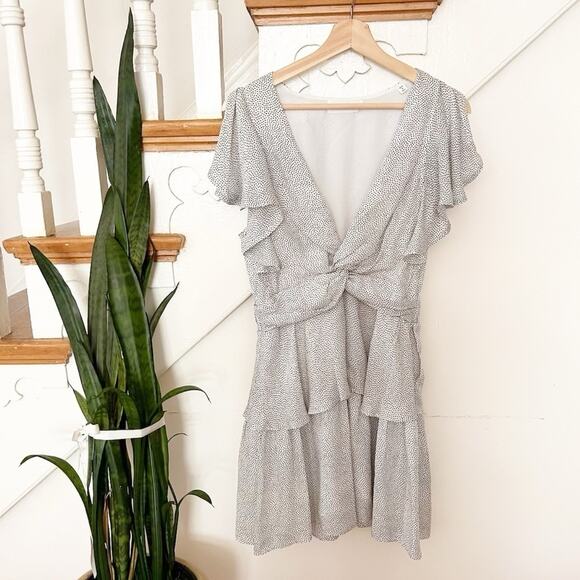 A.L.C. Viera Silk Dotted Mini Dress Polka Dot White Black Flutter Sleeve Size 8 - Picture 2 of 7